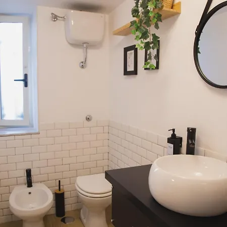 Aviothic Неаполь